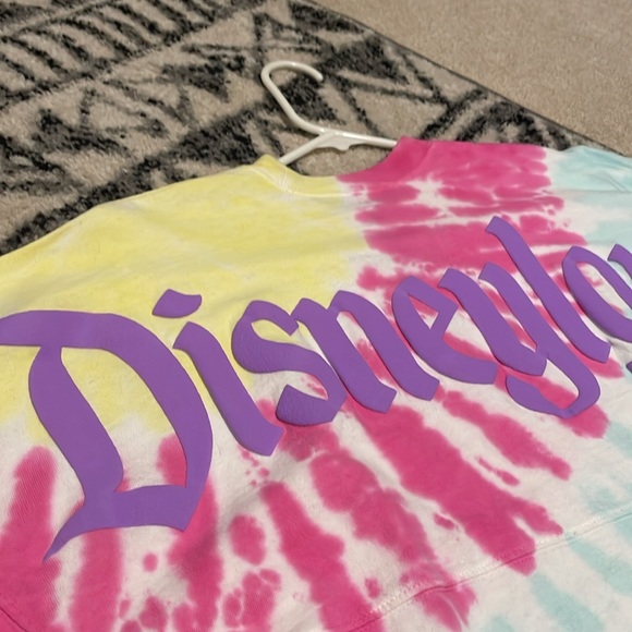 Disneyland tie dye spirit jersey NWT! Perfect condition - Picture 6 of 7